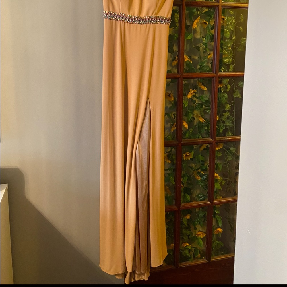 Dress - Picture 2 of 4